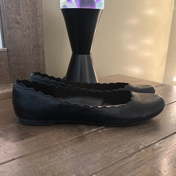LC Lauren Conrad Shoes - Scalloped Black Ballet Flats